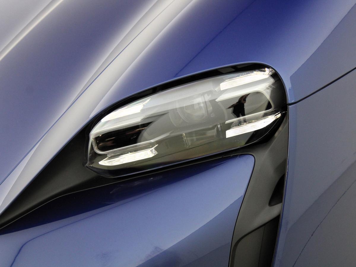 Used Porsche Taycan 2022 for sale - 77533269: Photo 10