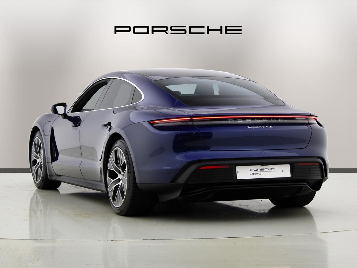 Used Porsche Taycan 2022 for sale - 77533269: Photo 2