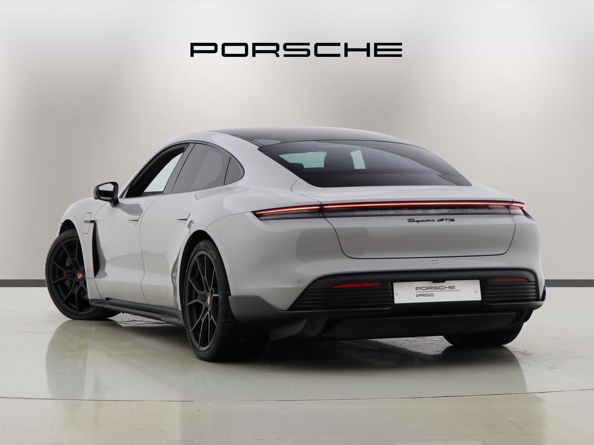Used Porsche Taycan 2023 for sale - 76675760: Photo 2