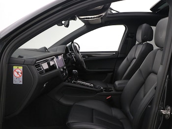 Used Porsche Macan 2021 for sale - 77032553: Photo