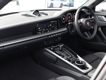 Used Porsche 911 2025 for sale - 76760653: Photo