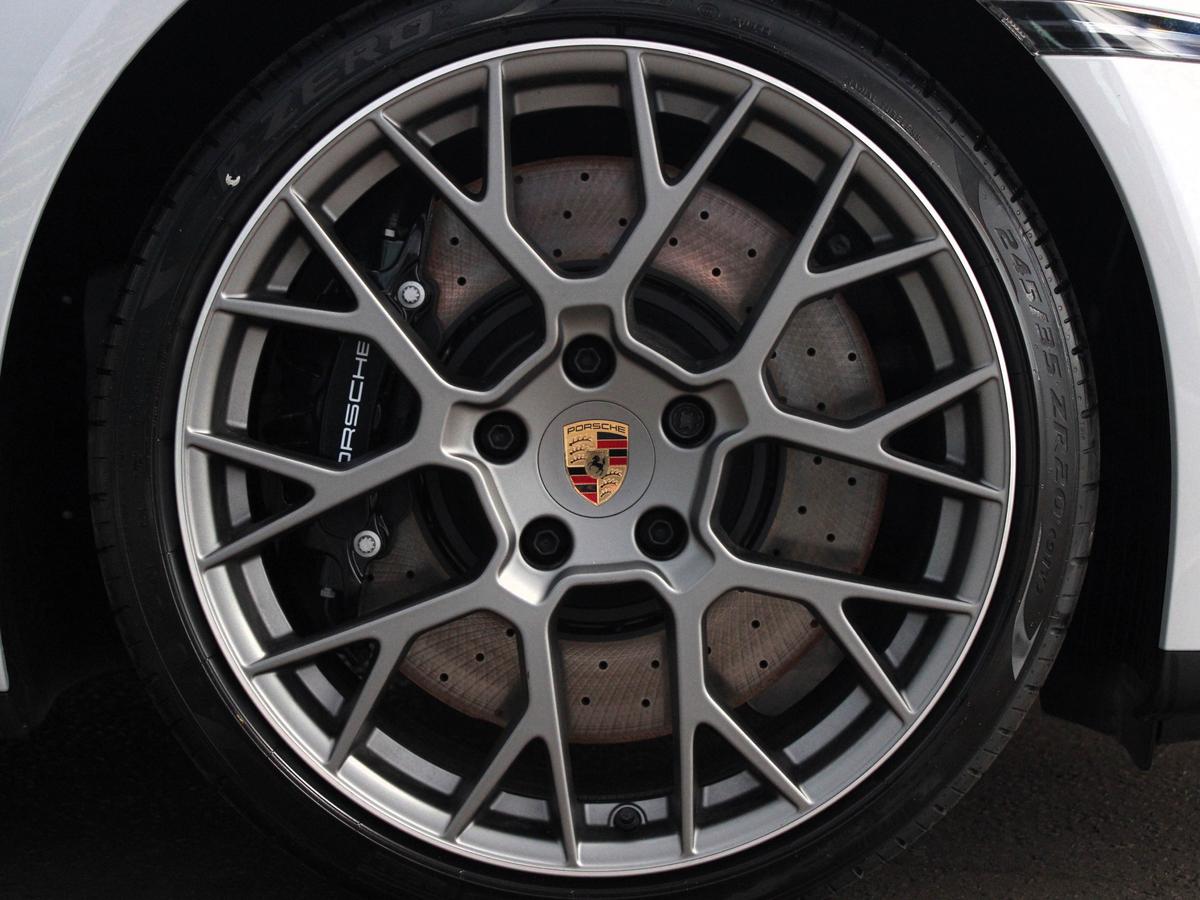 Used Porsche 911 2025 for sale - 76760653: Photo 4