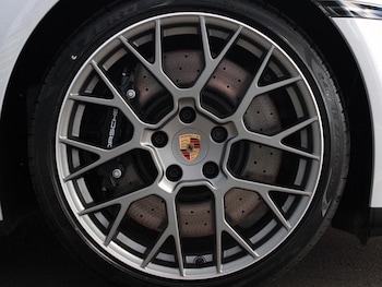 Used Porsche 911 2025 for sale - 76760653: Photo