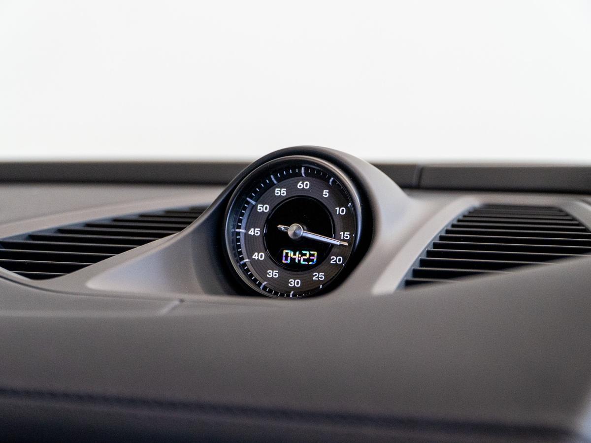 Used Porsche Macan 2025 for sale - 76679054: Photo 9