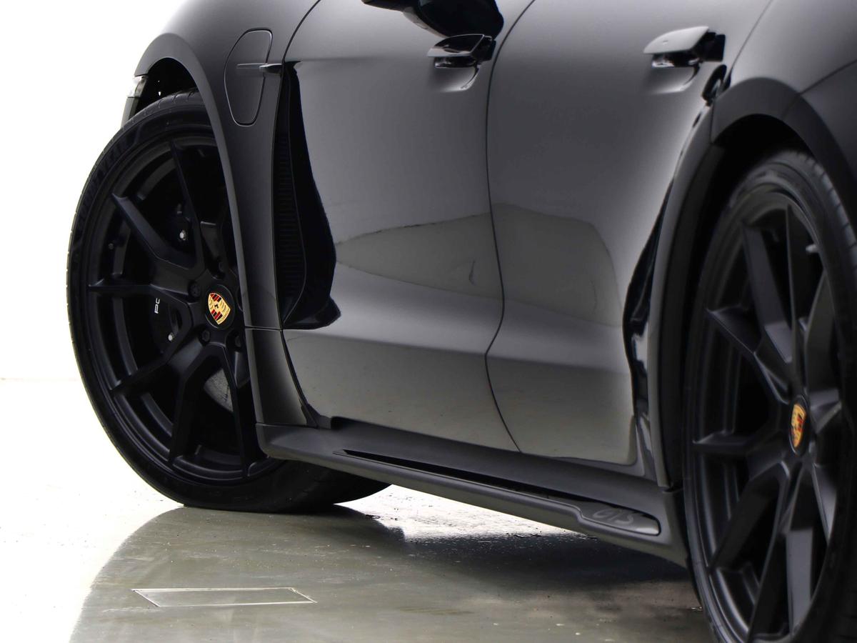 Used Porsche Taycan 2024 for sale - 77332838: Photo 10