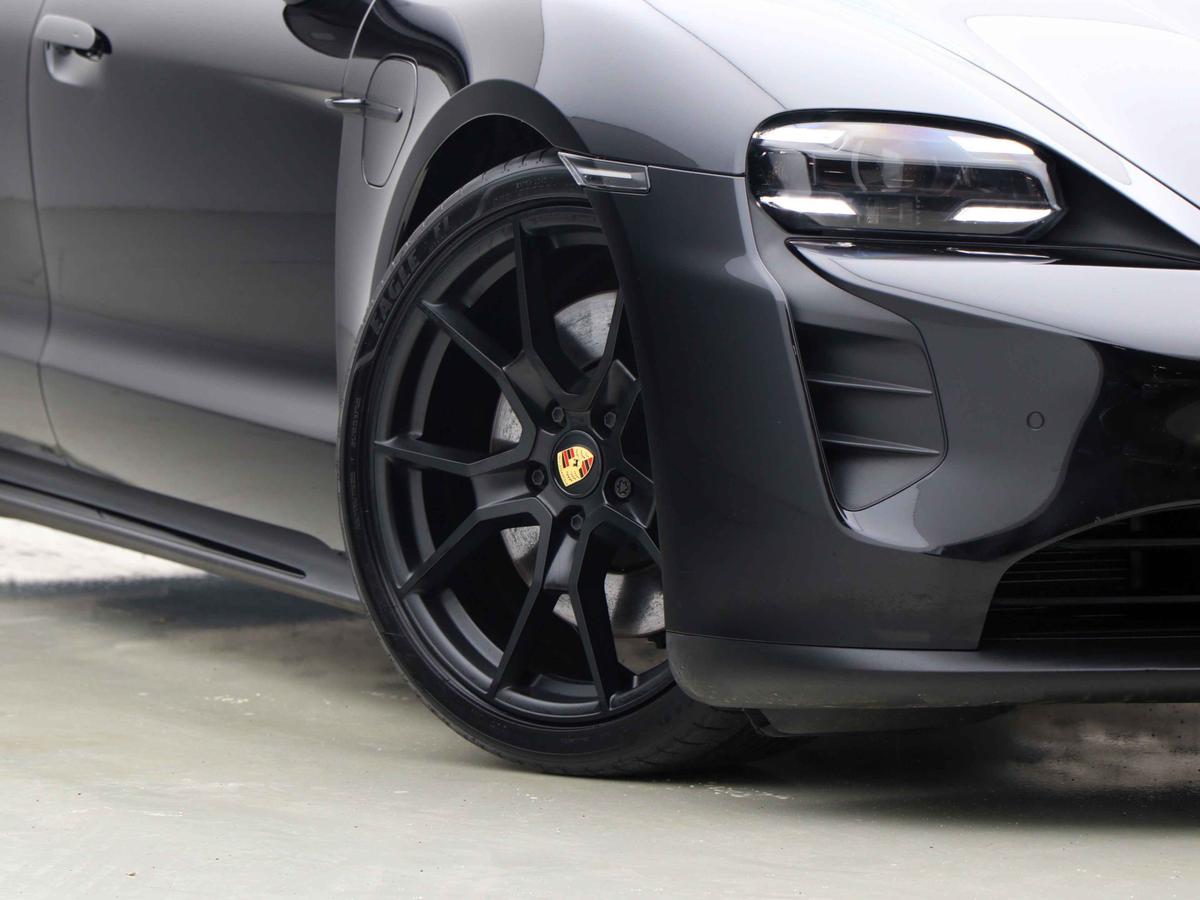 Used Porsche Taycan 2024 for sale - 77332838: Photo 9