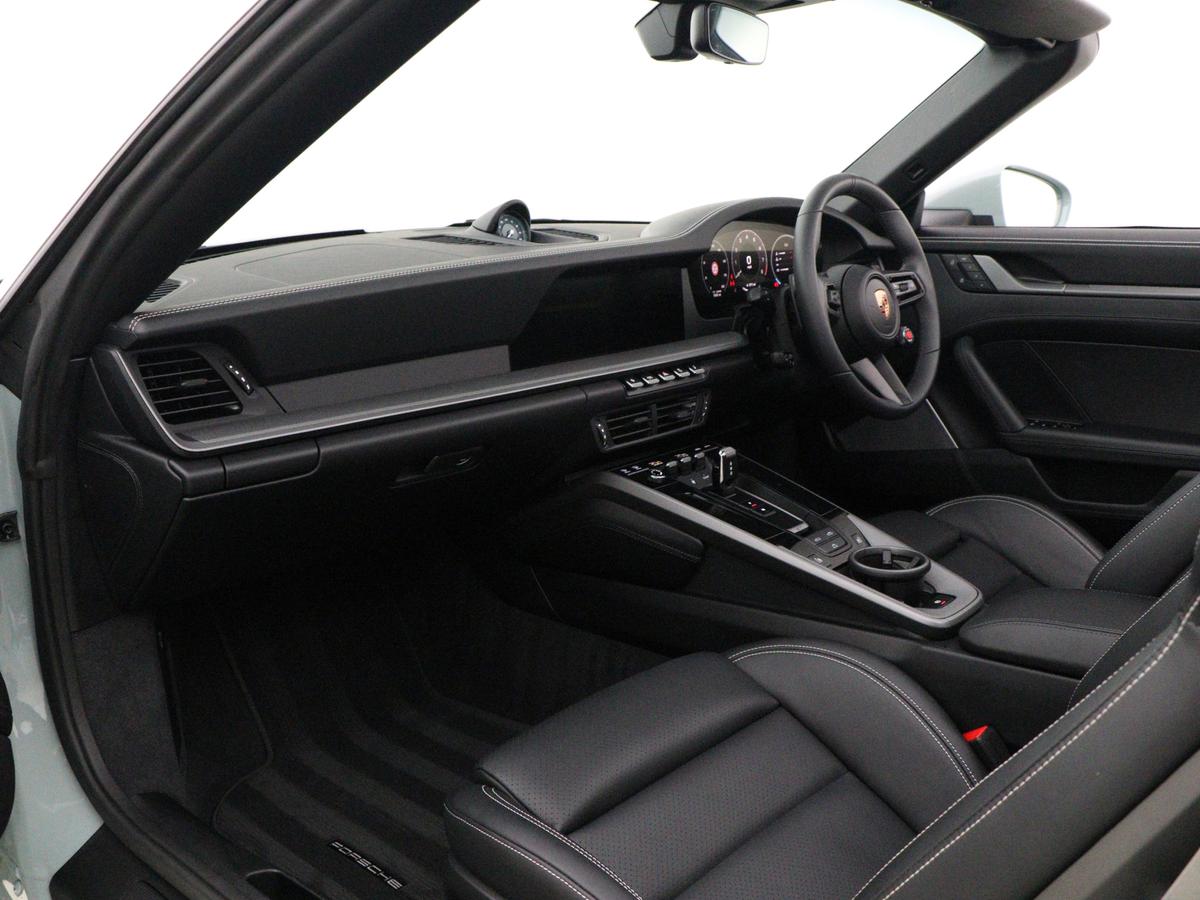 Used Porsche 911 2024 for sale - 76334037: Photo 3