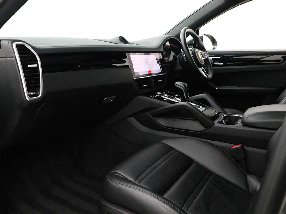 Used Porsche Cayenne 2020 for sale - 76681284: Photo 3