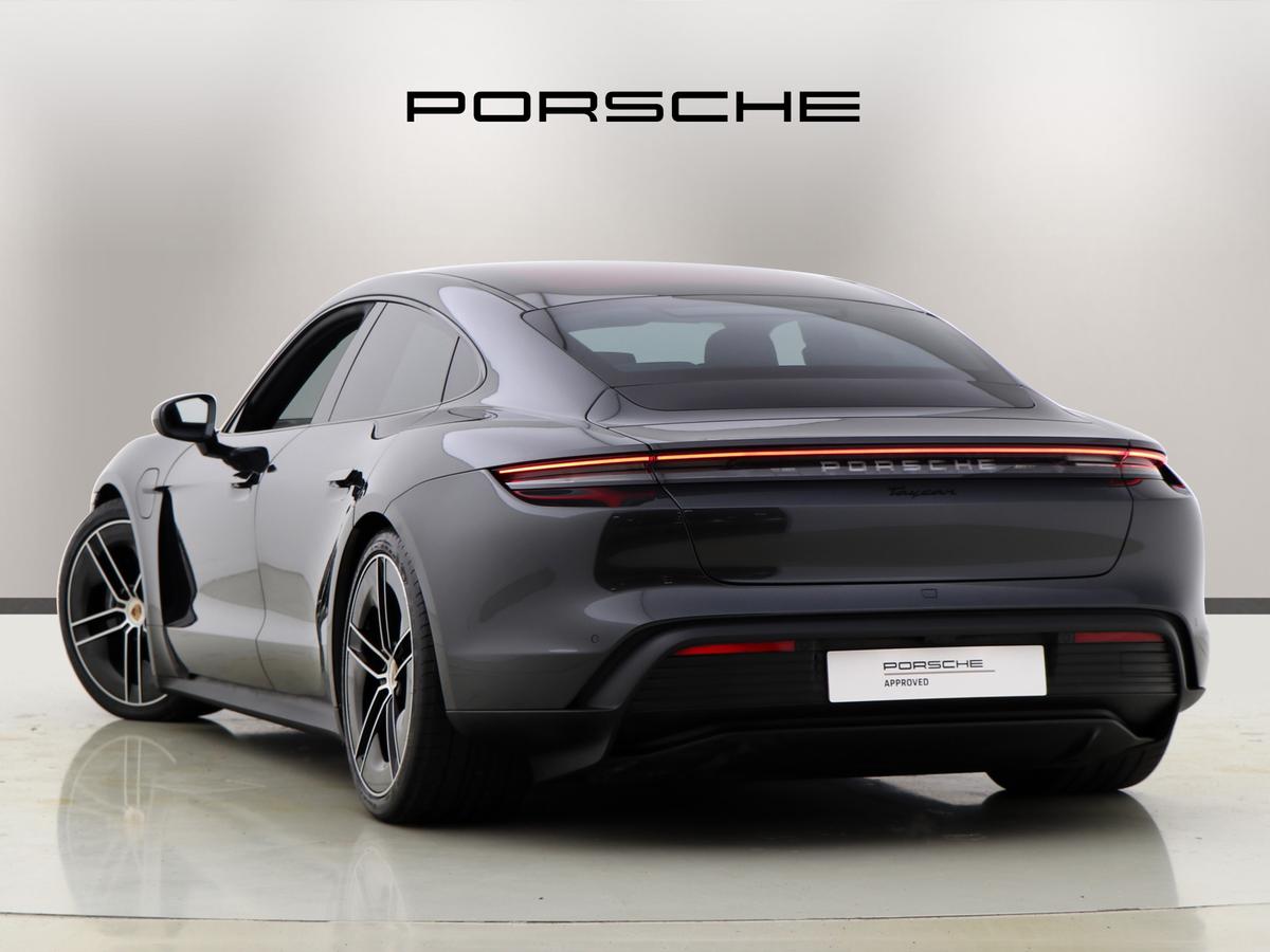 Used Porsche Taycan 2025 for sale - 77533313: Photo 2