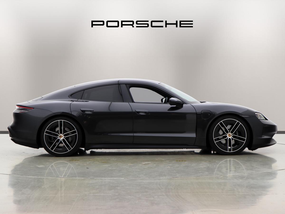 Used Porsche Taycan 2025 for sale - 77533313: Photo 5
