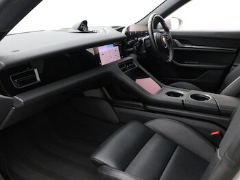 Used Porsche Taycan 2024 for sale - 77533306: Photo