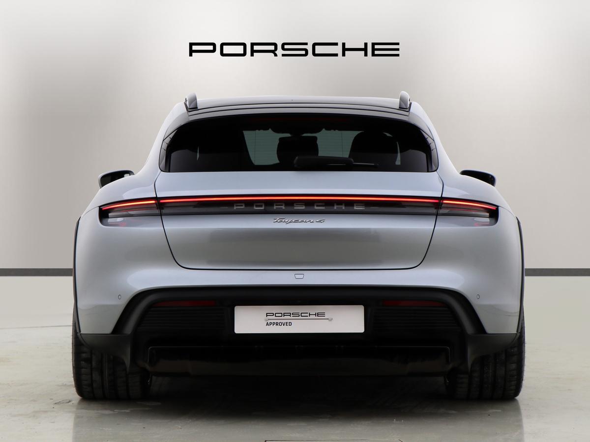 Used Porsche Taycan 2023 for sale - 77532878: Photo 8