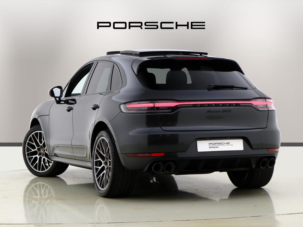 Used Porsche Macan 2021 for sale - 77033303: Photo 2