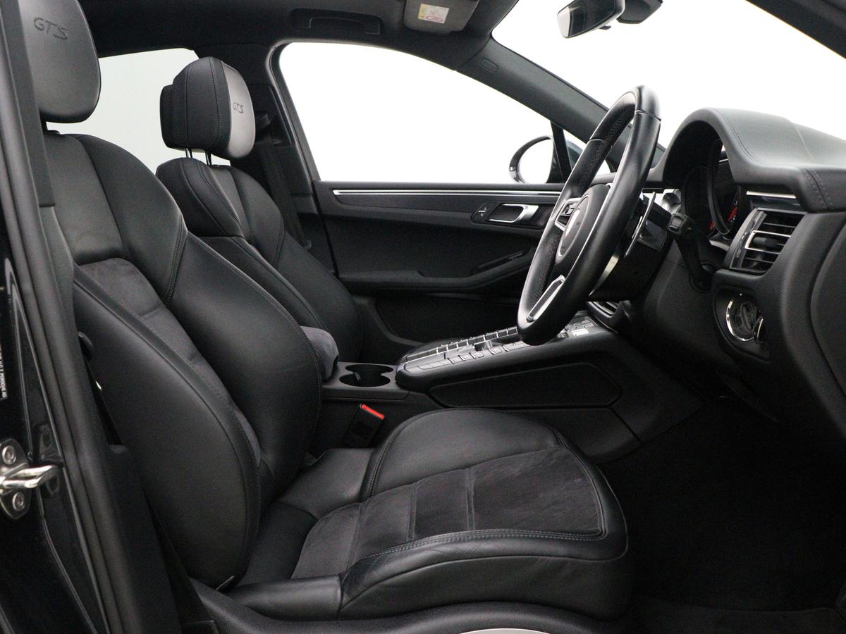 Used Porsche Macan 2021 for sale - 77033303: Photo 3