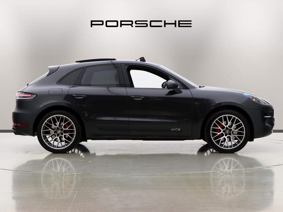 Used Porsche Macan 2021 for sale - 77033303: Photo 5