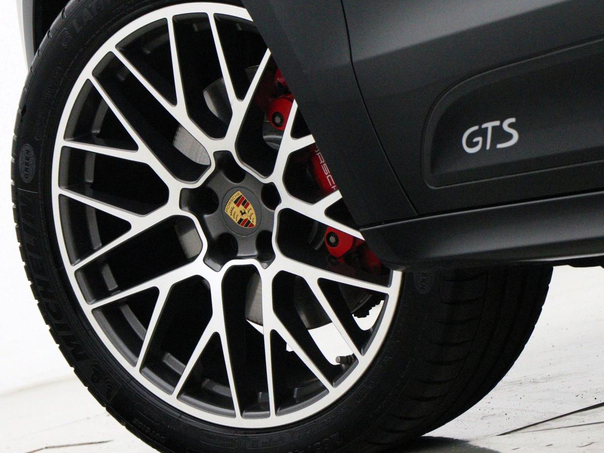 Used Porsche Macan 2021 for sale - 77033303: Photo 9