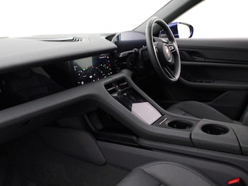 Used Porsche Taycan 2022 for sale - 76963632: Photo