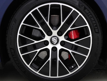 Used Porsche Taycan 2022 for sale - 76963632: Photo