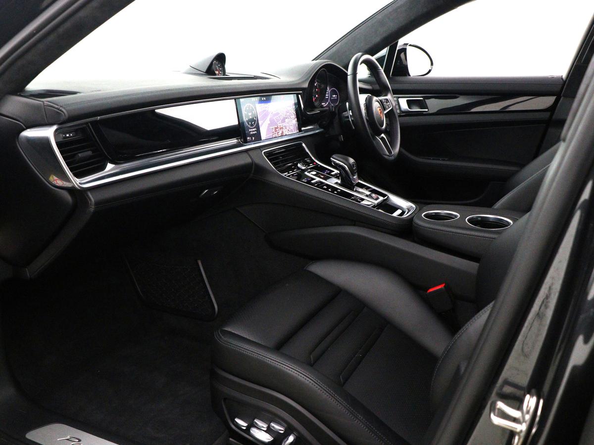 Used Porsche Panamera 2018 for sale - 77541175: Photo 3