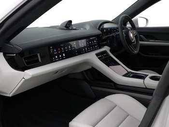 Used Porsche Taycan 2022 for sale - 77137191: Photo