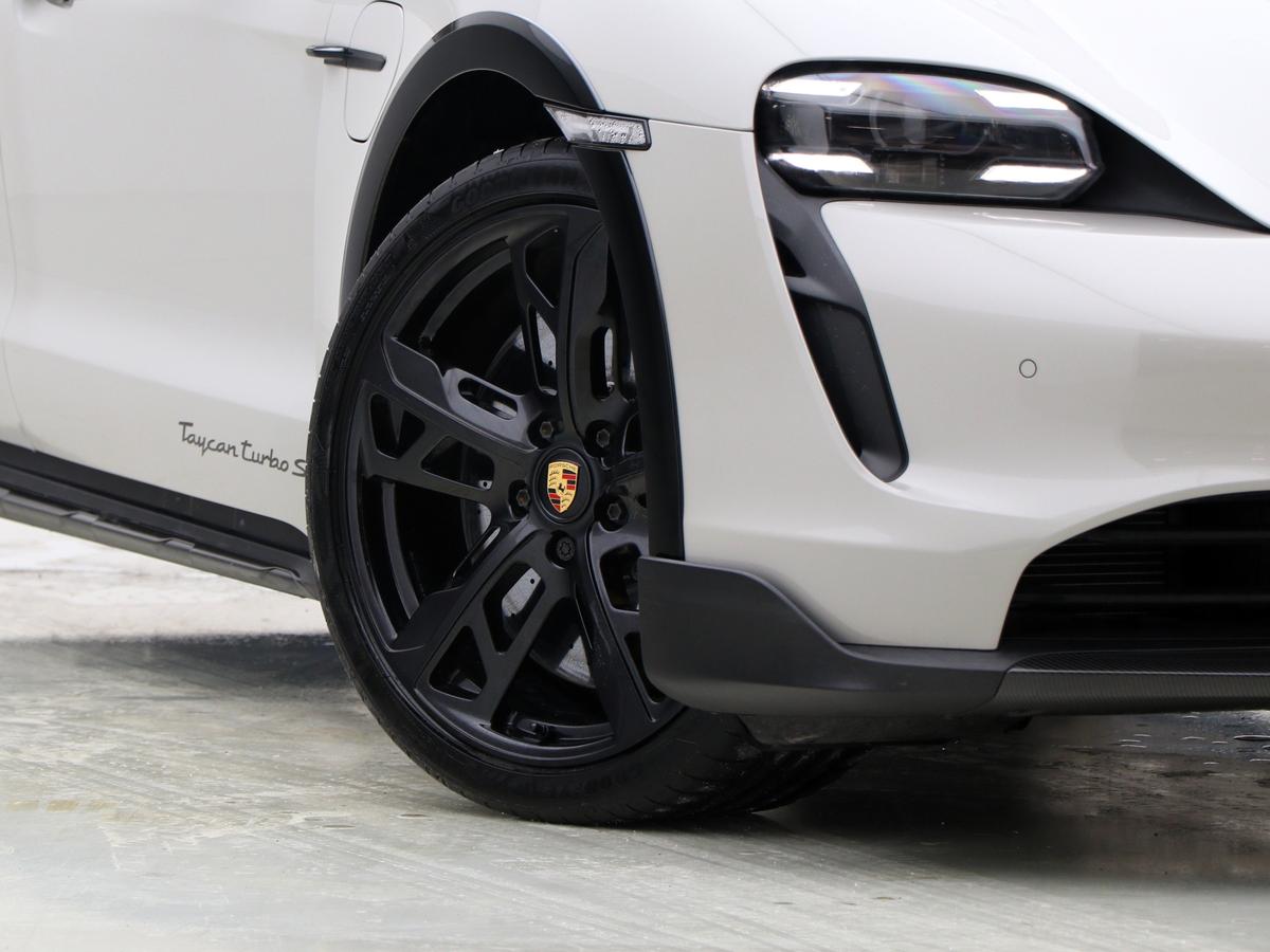 Used Porsche Taycan 2022 for sale - 77137191: Photo 9