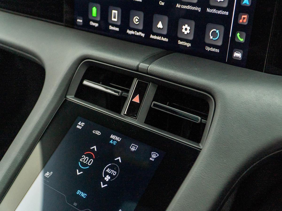 Used Porsche Taycan 2021 for sale - 76681343: Photo 9