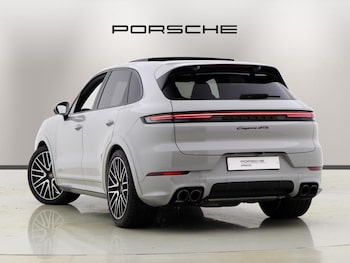 Used Porsche Cayenne 2025 for sale - 77160049: Photo