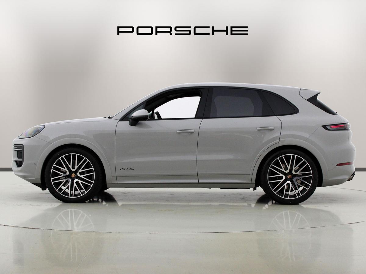 Used Porsche Cayenne 2025 for sale - 77160049: Photo 5