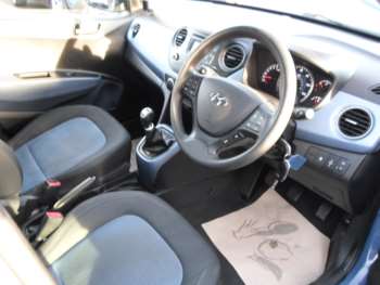 Used Hyundai i10 2017 for sale - 69886146: Photo