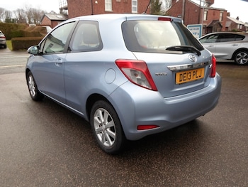 Used Toyota Yaris 2013 for sale - 77476090: Photo