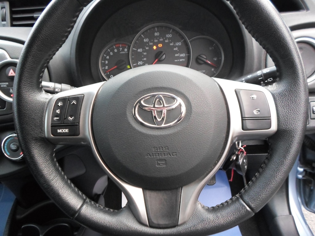 Used Toyota Yaris 2013 for sale - 77476090: Photo 5