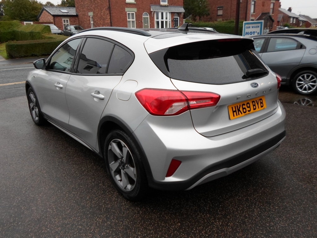 Used Ford Focus 2019 for sale - 76017980: Photo 2