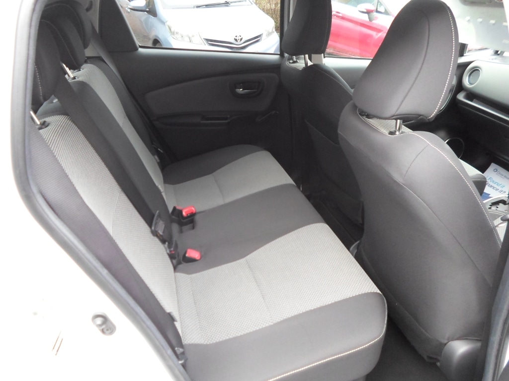 Used Toyota Yaris 2015 for sale - 77782022: Photo 8