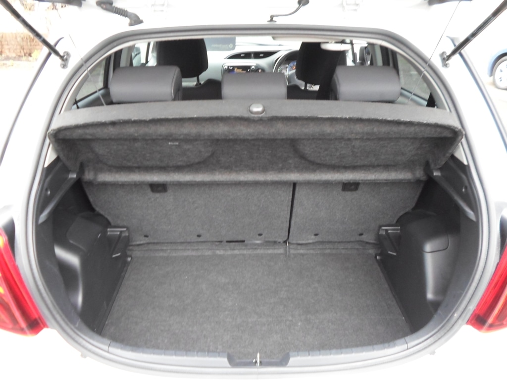 Used Toyota Yaris 2015 for sale - 77782022: Photo 9