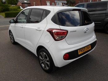 Used Hyundai i10 2019 for sale - 78681764: Photo