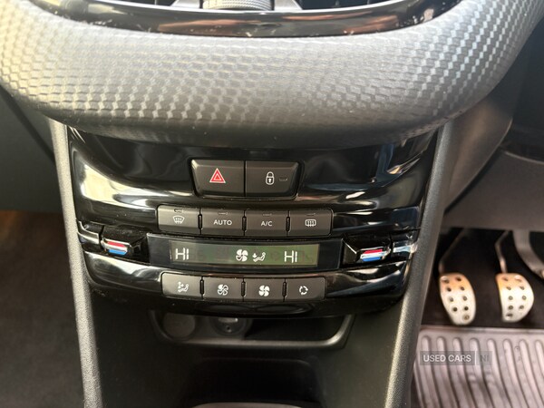 Used Peugeot 208 2018 for sale - 77926397: Photo 18