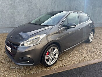 Used Peugeot 208 2018 for sale - 77926397: Photo