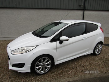 Used Ford Fiesta 2015 for sale - 75590113: Photo