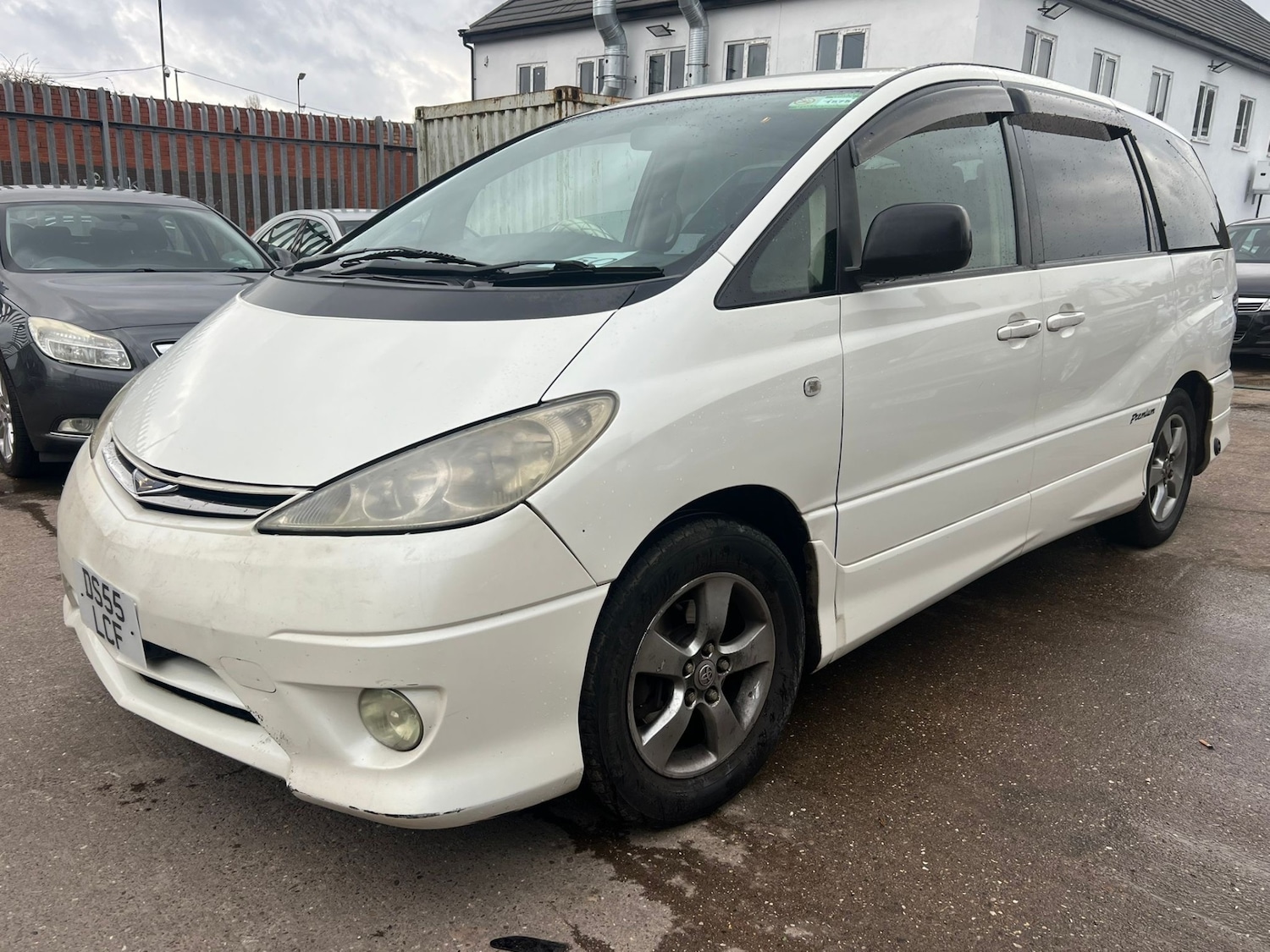 Used Toyota Previa 2016 for sale - 76507850: Photo 2