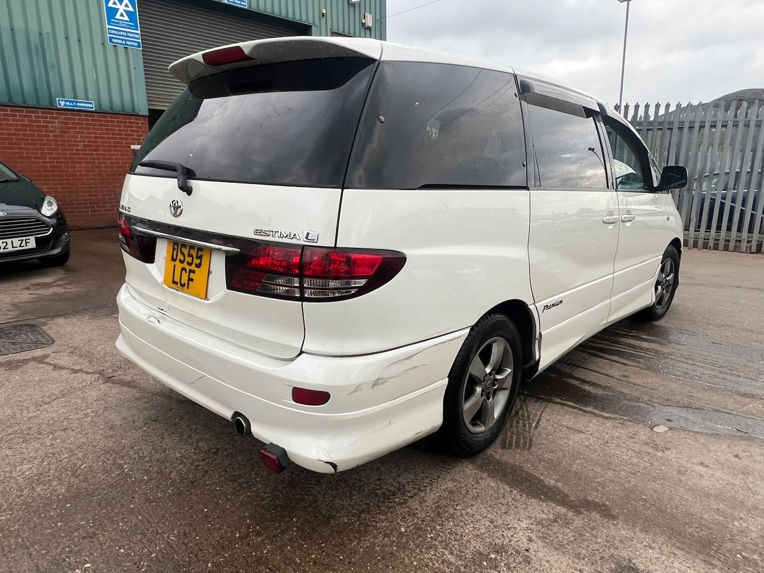 Used Toyota Previa 2016 for sale - 76507850: Photo 4