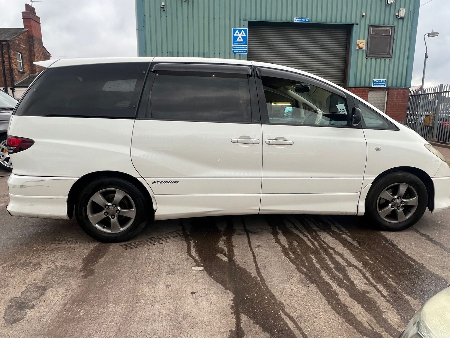 Used Toyota Previa 2016 for sale - 76507850: Photo 5