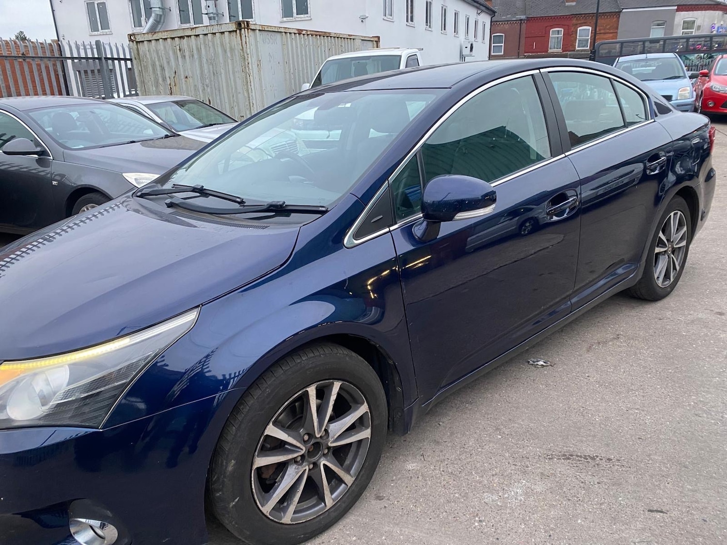 Used Toyota Avensis 2012 for sale - 76317253: Photo 3