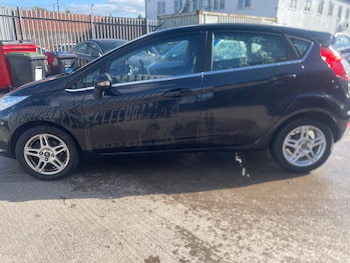 Used Ford Fiesta 2013 for sale - 76115454: Photo 4