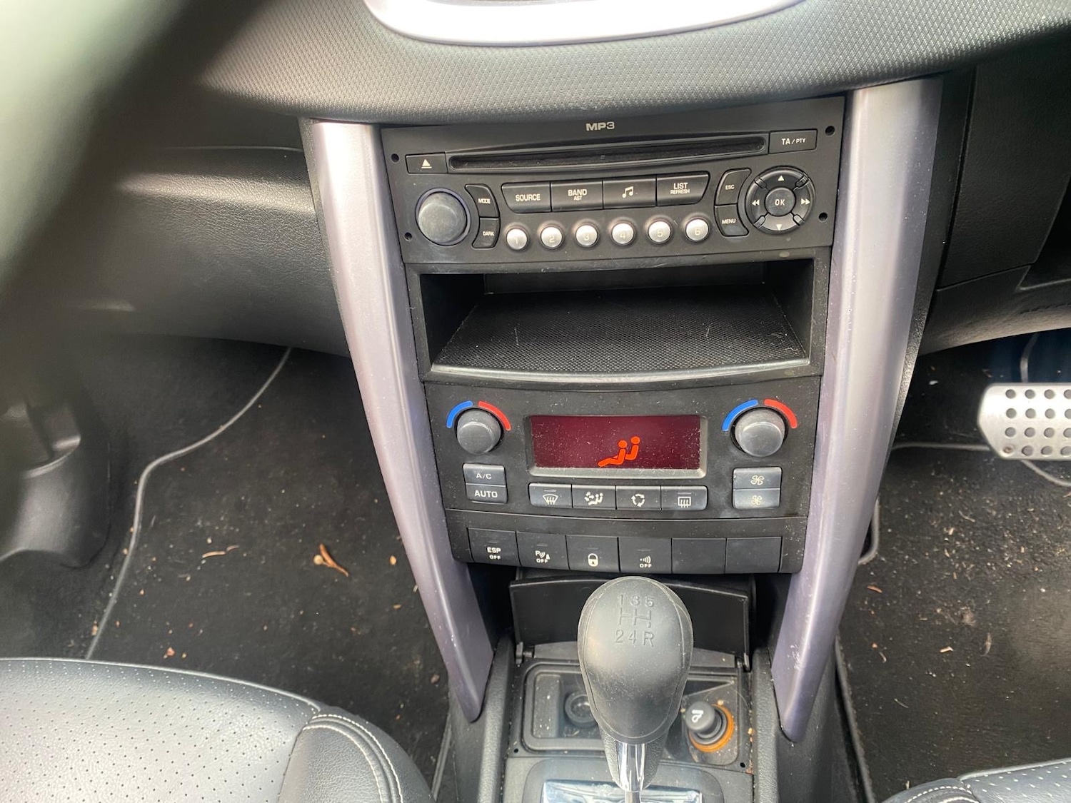 Used Peugeot 207 2009 for sale - 76238516: Photo 9