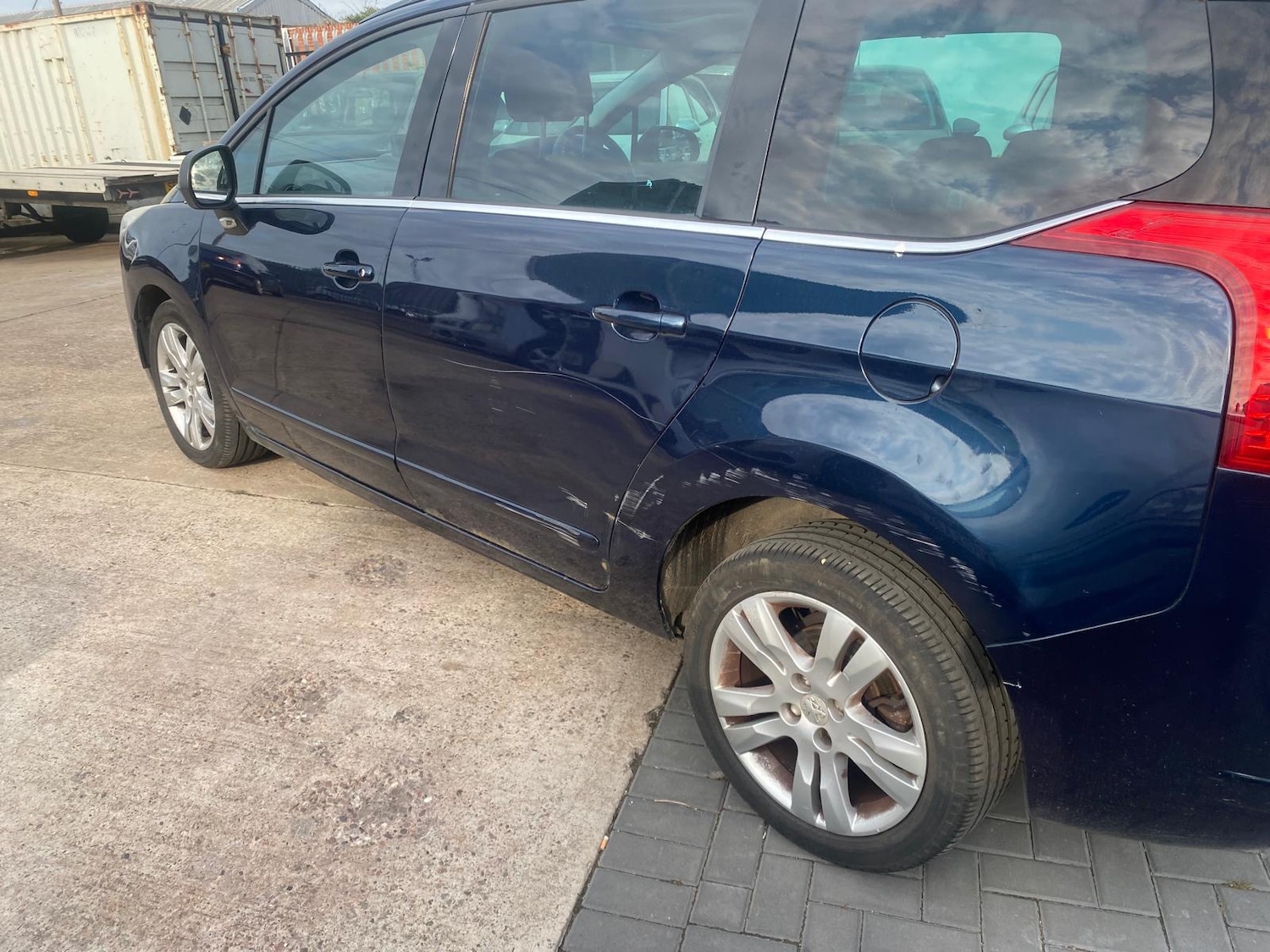 Vehicle 5