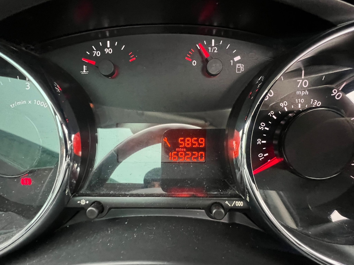 Used Peugeot 5008 2010 for sale - 76256982: Photo 10