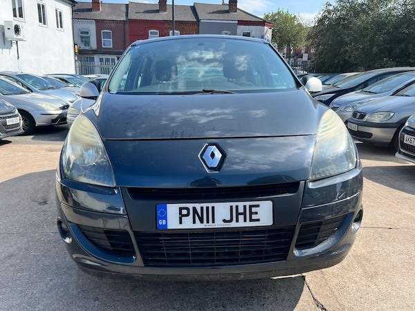 Used Renault Scenic 2011 for sale - 75491402: Photo 2