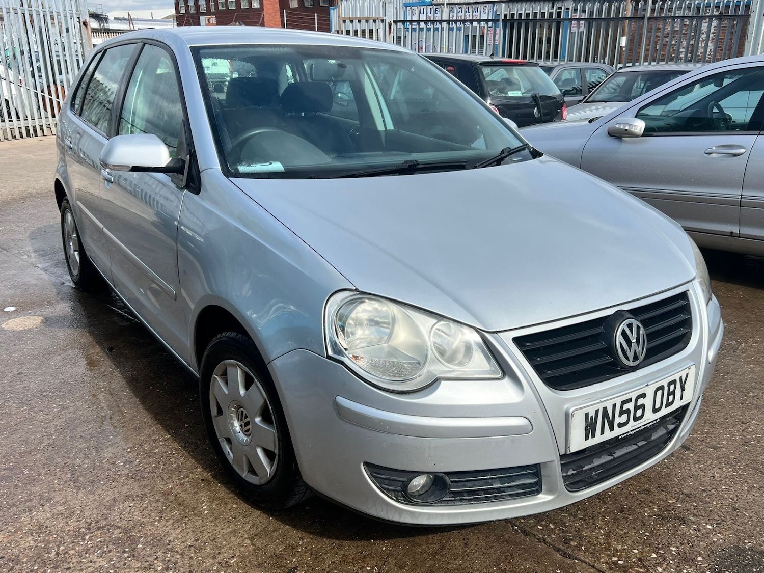 Used Volkswagen Polo 2006 for sale - 76023073: Photo 1
