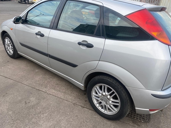 Used Ford Focus 2002 for sale - 75216316: Photo 5