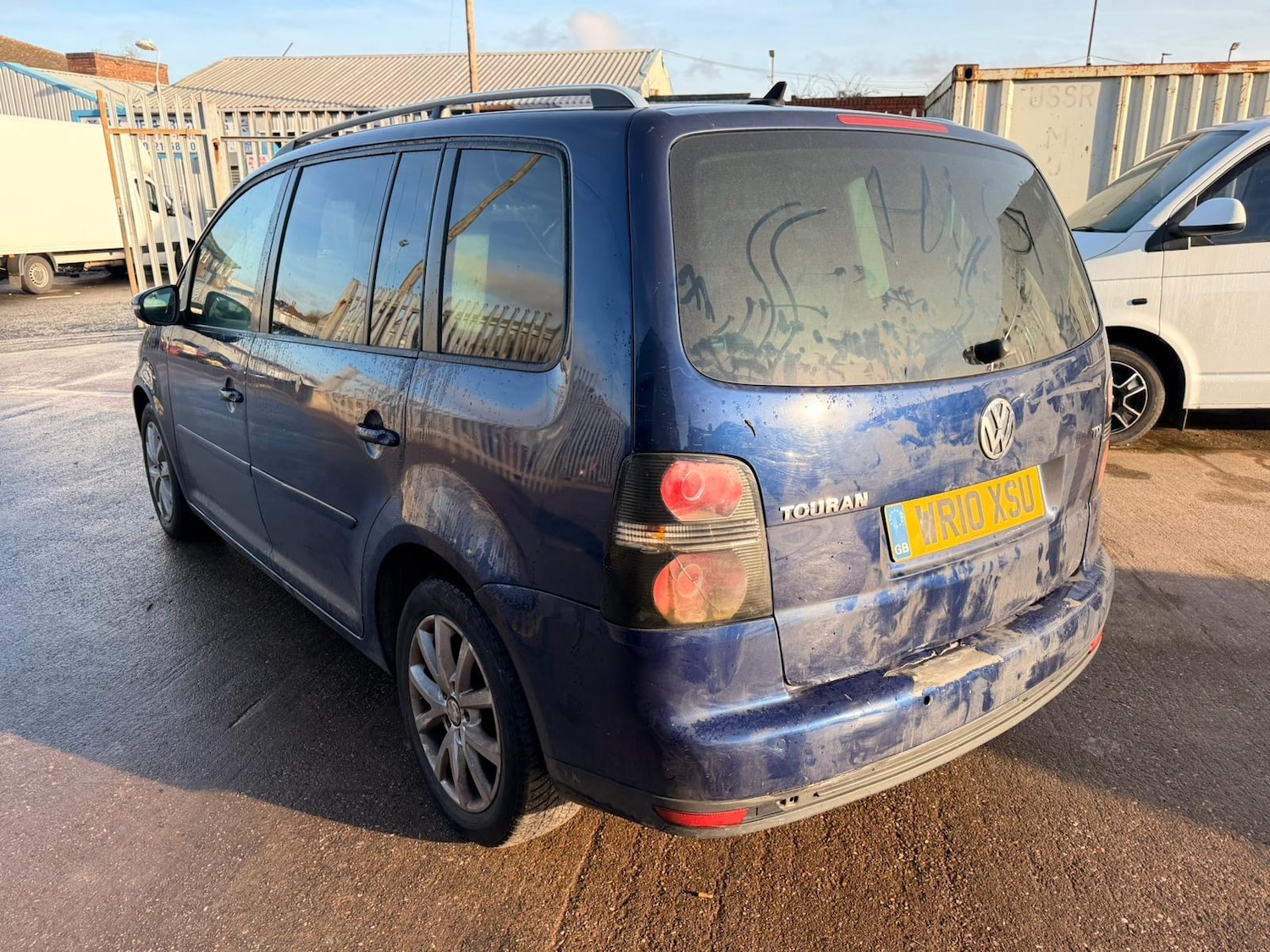 Used Volkswagen Touran 2010 for sale - 76932353: Photo 5